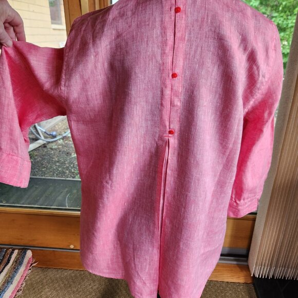 Coach Peyton Duffle Chalk w/ Chico's pink linen blouse - Picture 7 of 16